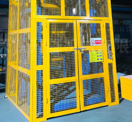 彬村山华侨农场货梯可以安装在室外吗