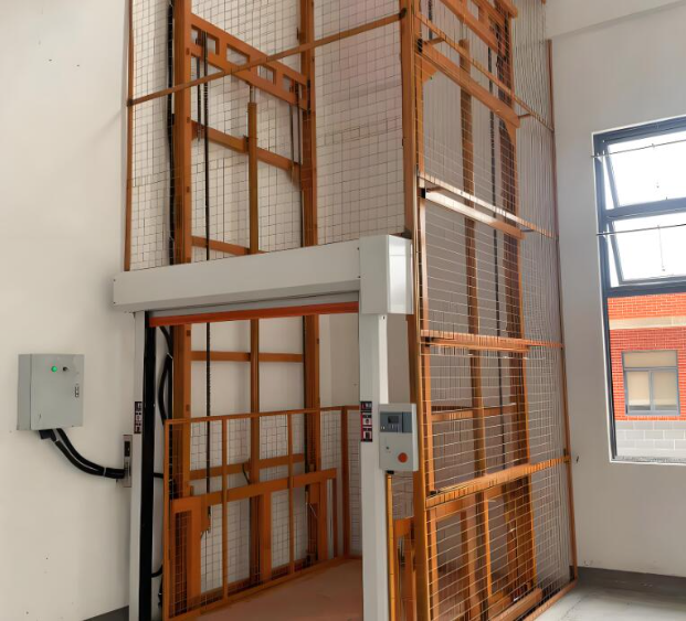 彬村山华侨农场升降货梯是特种设备码